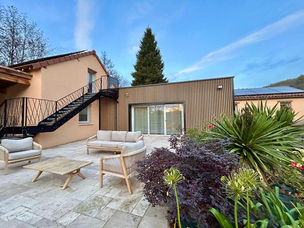 Superbe demeure de prestige, 230 m², au Eyzies 24620