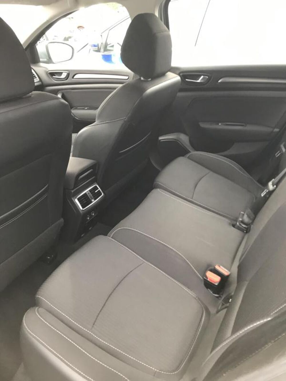 M&eacute;gane PLUG IN 160 BUSINESS 2020 occasion 38160 Chatte