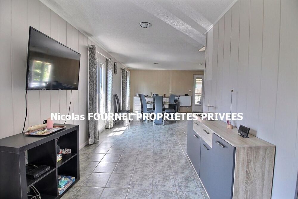 Vente Maison Entre SAINT JUST MALMONT 43240 ET JONZIEUX 42660 Maison sur 137m² de sous-sol  87,75m² habitables 3 chambres sur 1268m² de terra Saint just malmont