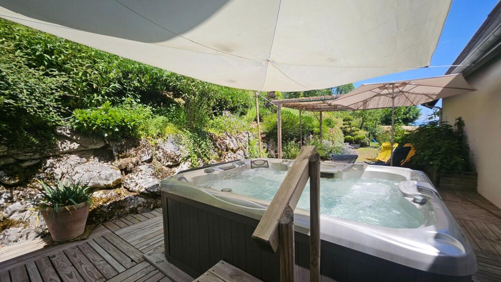 Maison d'architecte 8P 252 m² VALGELON-LA ROCHETTE (73110)