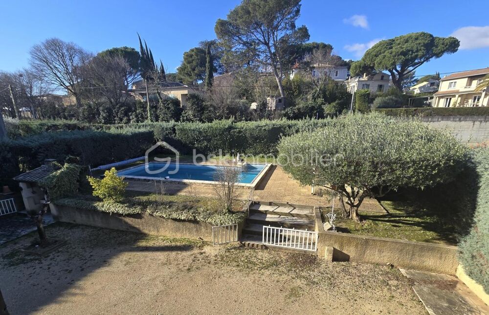 villa composée de 2 logements