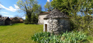  Propriété/château à vendre 6 pièces 150 m²