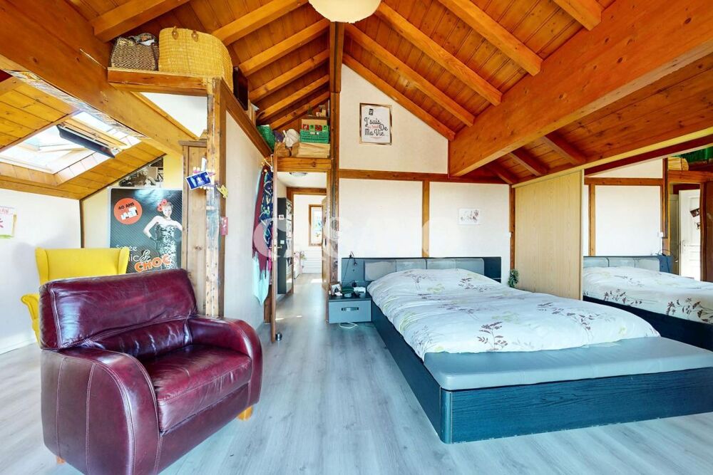 Vente Maison Vente Maison 7 pièces de 185m² - 01630 Sergy Sergy