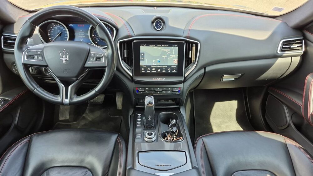 Ghibli 3.0 V6 275 BVA8 Granlusso - Automatique 2018 occasion 59500 Douai