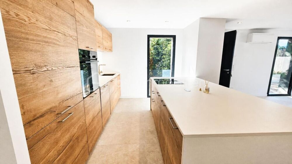 Vente Appartement REZ-DE-VILLA D'EXCEPTION AUX PORTES DE LA MER - SAINTE-MAXIME Sainte maxime