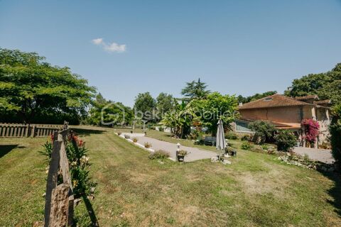   DEMEURE D EXCEPTION AVEC GITE Propri�t�/ch�teau - 9 pi�ce(s) - 293 m�