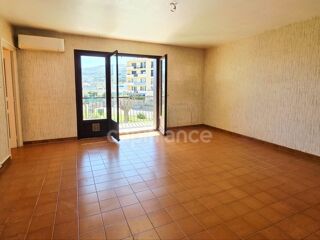  Appartement à vendre 4 pièces 83 m²
