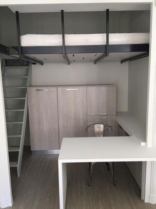  Appartement à louer 1 pièce 28 m²