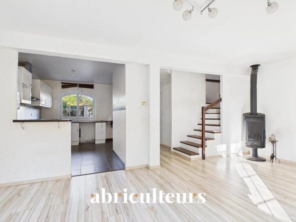 Vente Maison Villa mitoyenne 89m2 avec jardin, 3 chambres, combles aménagés et accès piscine – Domaine sécurisé à Villeneuve-Loubet Villeneuve loubet