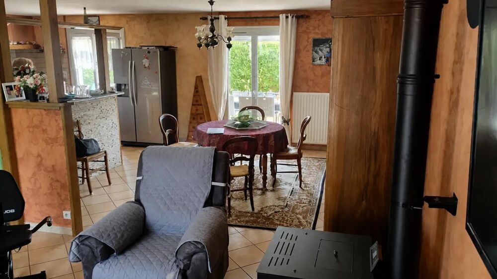 Vente Maison Maison de 5 pièces de 92 m² situé à Azé Aze