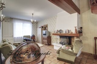  Maison  vendre 8 pices 200 m