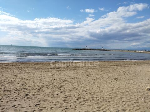 GARD (30) LE GRAU-DU-ROI (30240)  Fonds de commerce Magnifique BAR 70 % CA & restauration Emplacement n&deg;1 face MER. 378000 30240 Le grau du roi