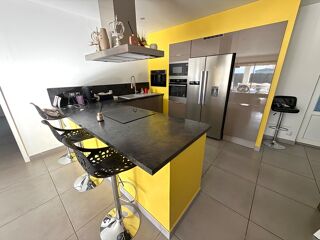  Maison � vendre 4 pi�ces 151 m�