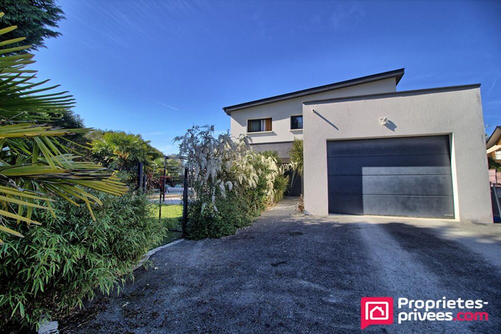 Vente Maison Maison 8 pièce(s) 220 m2 pisicne Saint barthelemy d anjou