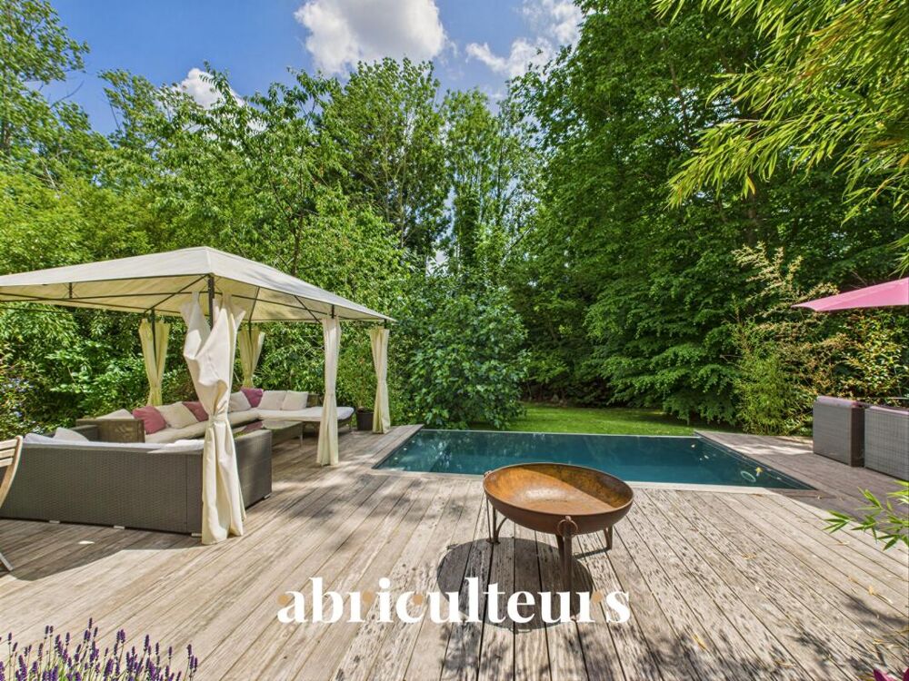 Magnifique maison contemporaine avec jardin paysager et piscine en vente à l'Étang-la-Ville (78620)