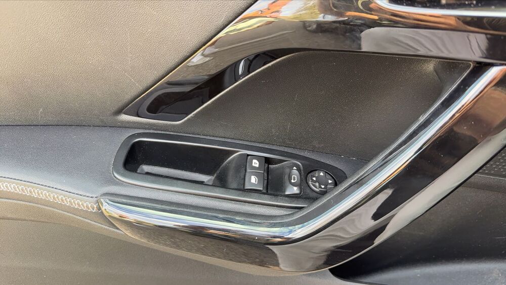 208 I 1.6 E-HDi 92 Allure 2013 occasion 57000 Metz