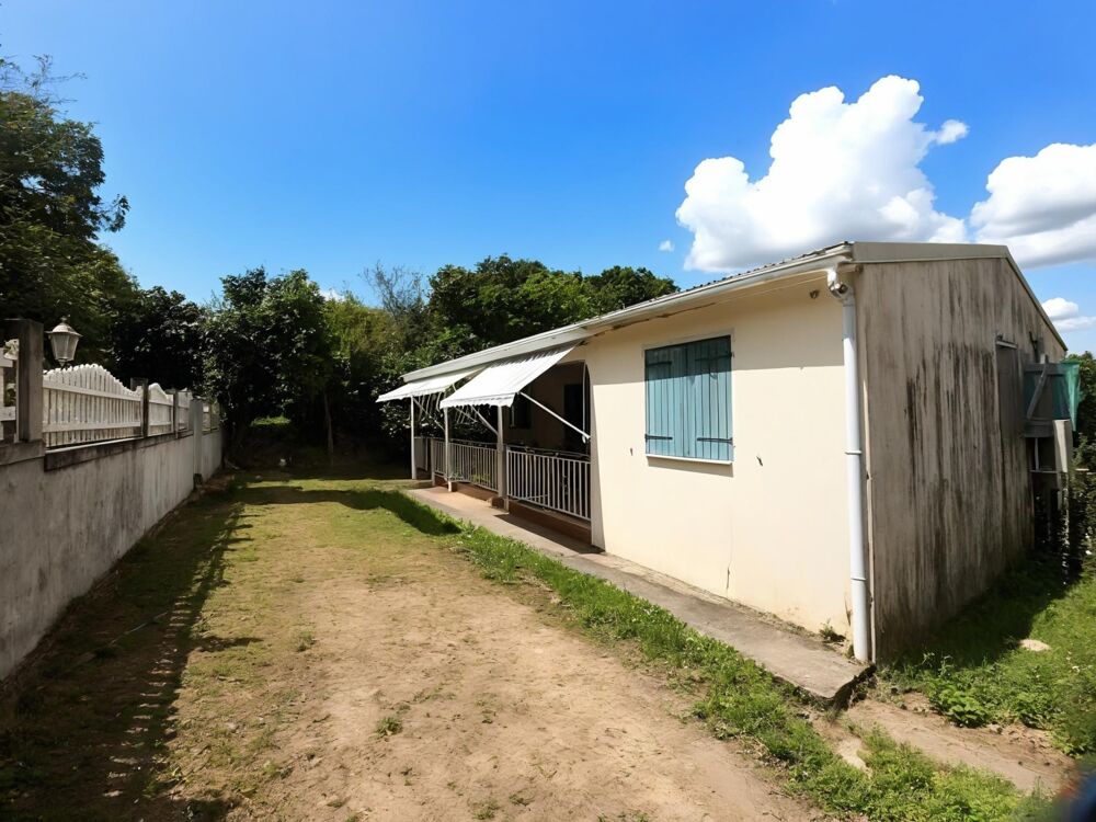 Vente Maison Maison T4 à vendre et son T2 SAINTE ANNE BURAT (971) Sainte anne