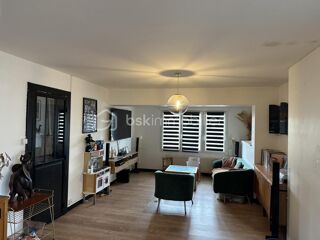  Maison  vendre 6 pices 195 m