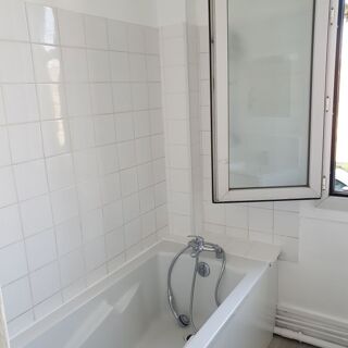  Appartement à louer 3 pièces 61 m²