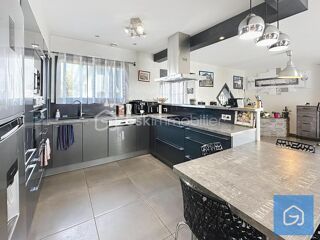  Maison � vendre 6 pi�ces 145 m�