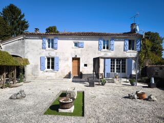 Maison 6 pièces 209 m² · à Segonzac · 209 m² · 399 000 €