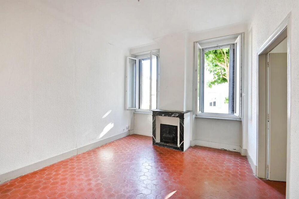 Vente Appartement Immeuble de 5 lots et 2 locaux commerciaux 301 m² à Alès Ales