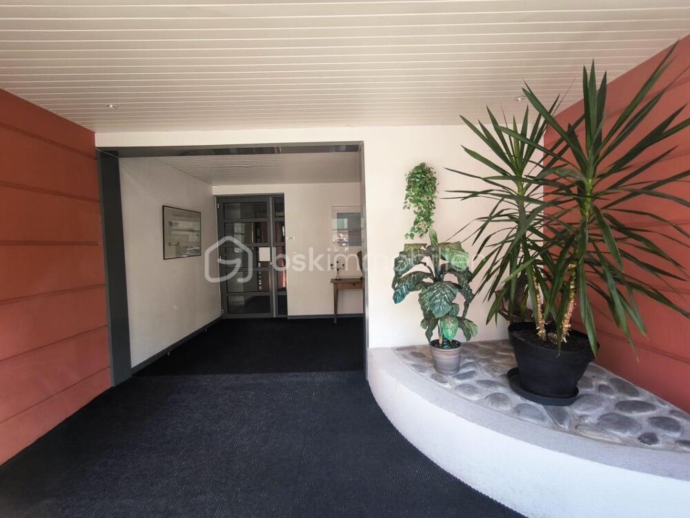 Duplex avec grand balcon et vue dégagée sur Limoges  Investissement locatif