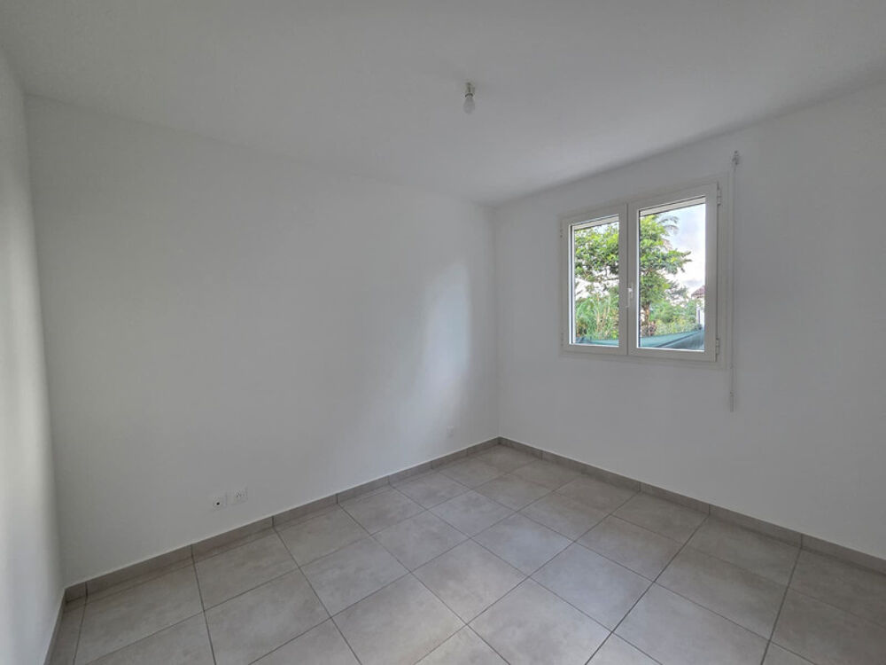 Location Maison Maison neuve � louer, 2 chambres, 56 m�, Gourbeyre Gourbeyre