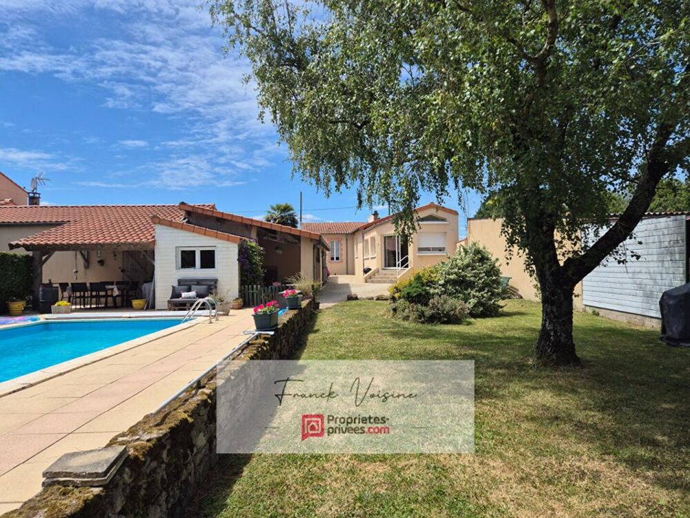 A VENDRE à Mouchamps, Maison de 116 m2 avec 3 chambres sur une parcelle de 1575 m2