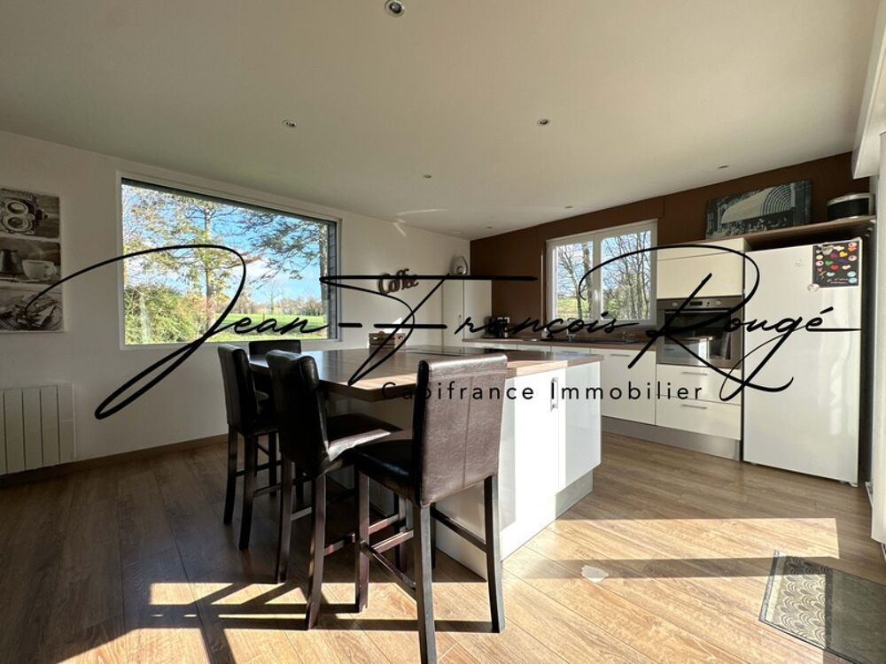 Vente Maison A trois kilomètres du centre de Tessy sur Vire, charmante maison en pierres rénovée d'une surface de 175 m² !!! Tessy sur vire