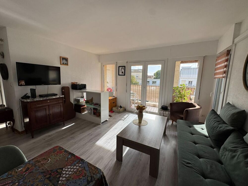 Vente Appartement T2 rénové avec terrasse , Plein centre de Moriani Plage Moriani plage