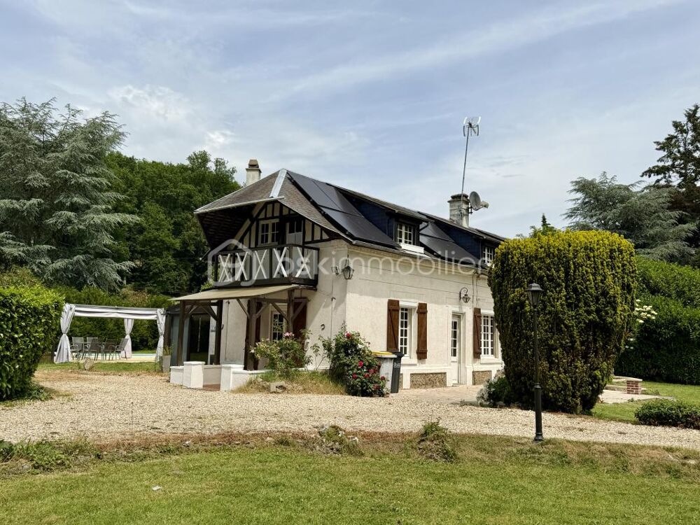 Maison -3 chambres - piscine - 2 dépendances