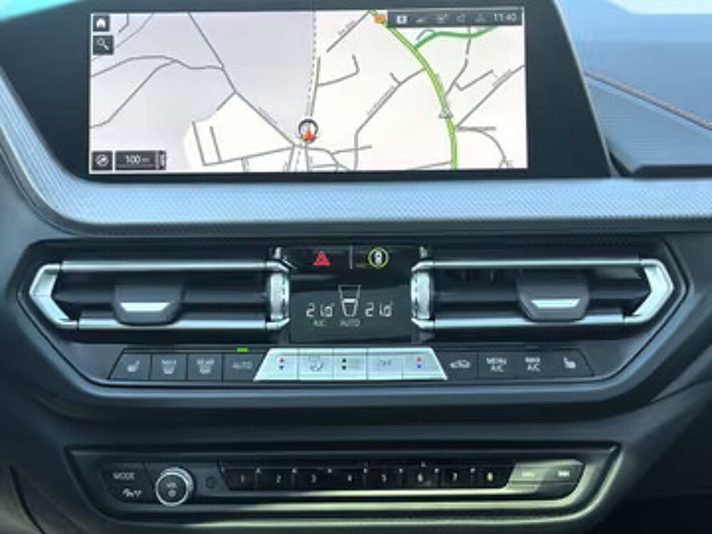 S&eacute;rie 1 118i Sport Line Matrix LED Virtual Cockpit Navi Pano SHZ 2022 occasion 33000 Bordeaux