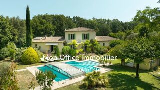  Maison  vendre 7 pices 230 m