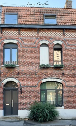  Maison  vendre 6 pices 175 m