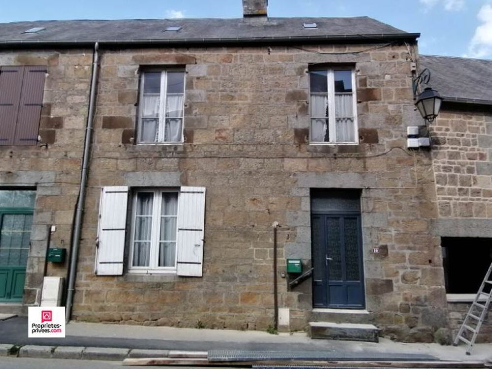 Vente Maison CARROUGES (61320) Maison de bourg, 4 pièces, 3 chambres , 75 m2 environ PRIX 44 500  honoraires 11,25% inclus à la charge de l'a Carrouges