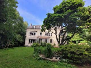  Propriété/château à vendre 12 pièces 320 m²