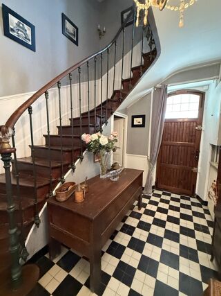  Maison � vendre 8 pi�ces 220 m�