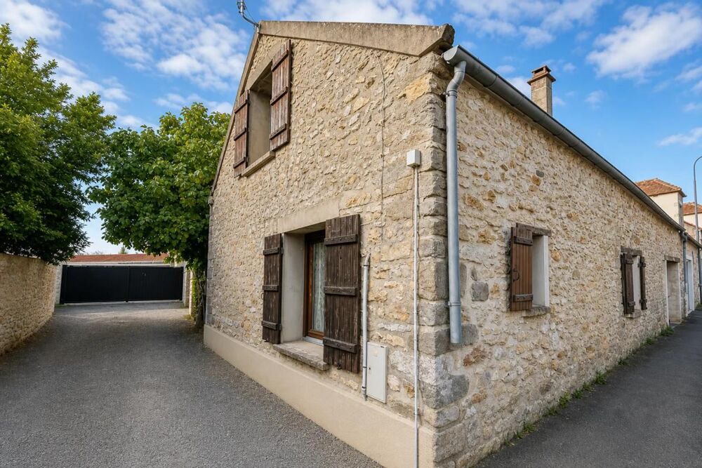 Réau - Maison 4 pièces avec terrasse et jardin