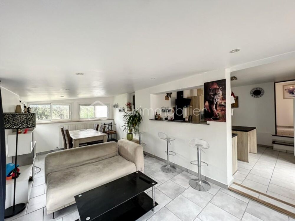 Vente Propriété/Château Maison de 317 m2 composée de 3 habitations distinctes Tornac