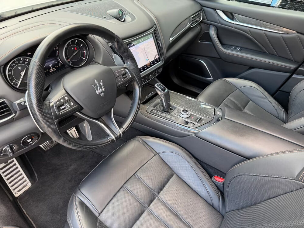 Levante 3.0 V6 Modena S – Nerissimo Paket ACC Toit Panoramique 2022 occasion 33000 Bordeaux