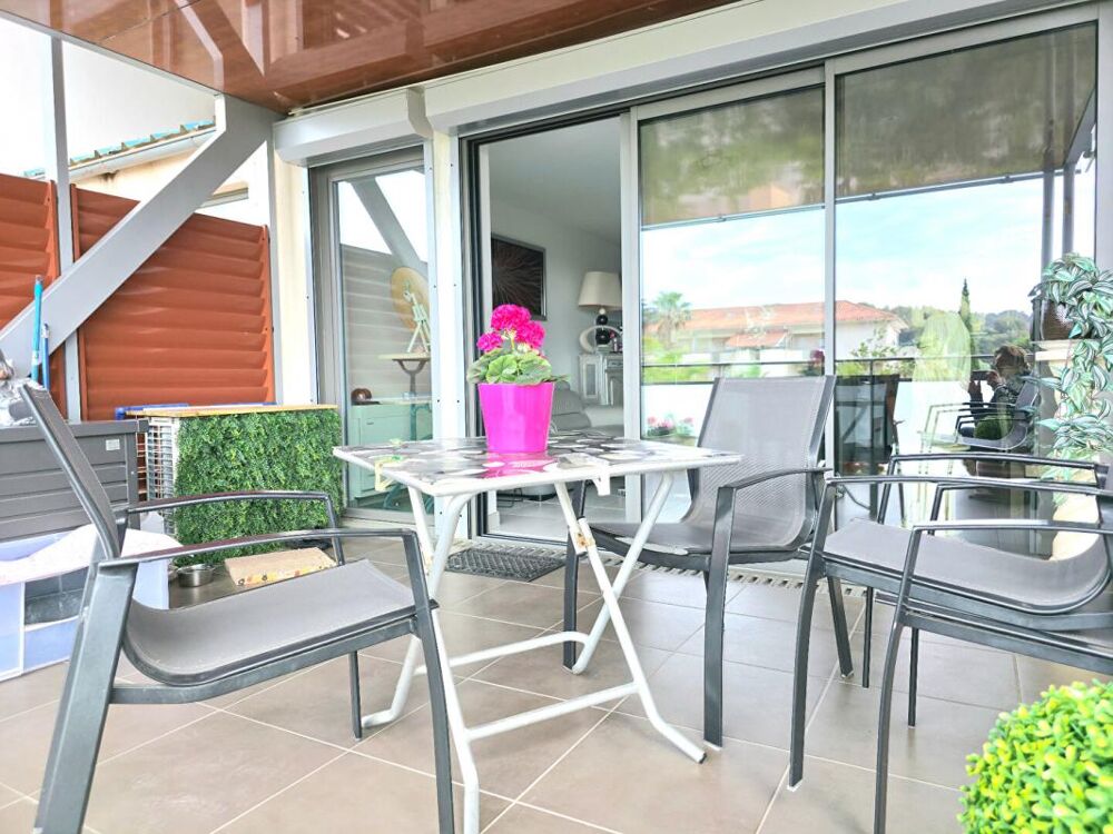 Appartement 3 pièce(s) 65 m2 terrasse / 2 PARKING et ascenseur