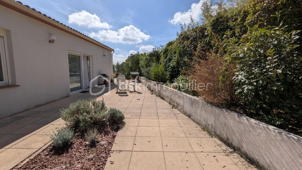 Ensemble de 2 habitations sur une belle parcelle arborée