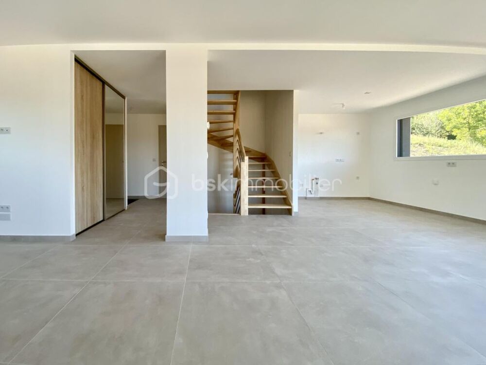 Vente Maison Magnifique maison 5 pièces sur 1088m2 de terrain à l'entrée de Sillingy Sillingy