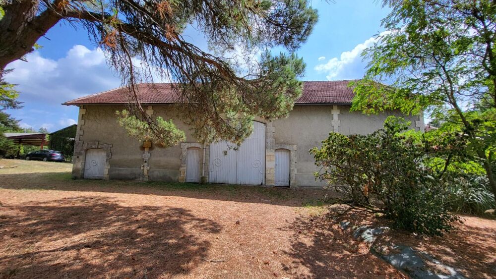 Ancienne fermette : maison 122 m² et grange 420 m² sur parcelle de 3ha environs à la campagne