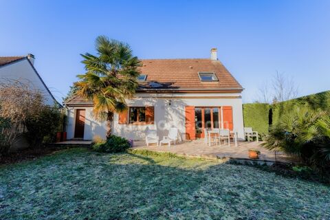   SAINT-PRIX (VAL D'OISE 95) Maison individuelle - 6 pi�ces principales � 4 chambres dont 1 en rdc � 106 m� habitables (117 m� au Maison - 6 pi�ce(s) - 106 m�