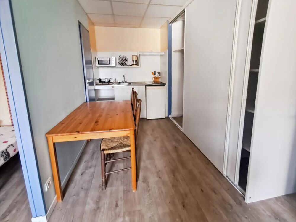 Vente Maison Immeuble de rendement de 8 studios à 300 m du lycée Gourdan polignan