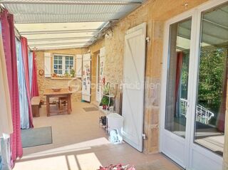  Propriété/château à vendre 7 pièces 114 m²