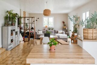  Maison à vendre 8 pièces 233 m²