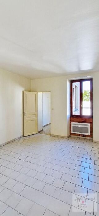  Appartement à louer 2 pièces 31 m²